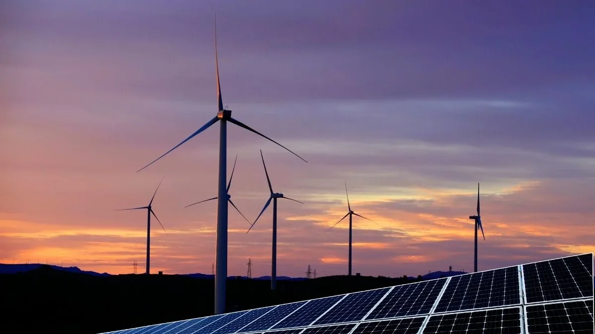 Zukunftssicherung durch Ausbau erneuerbarer Energien: Chancen und Herausforderungen