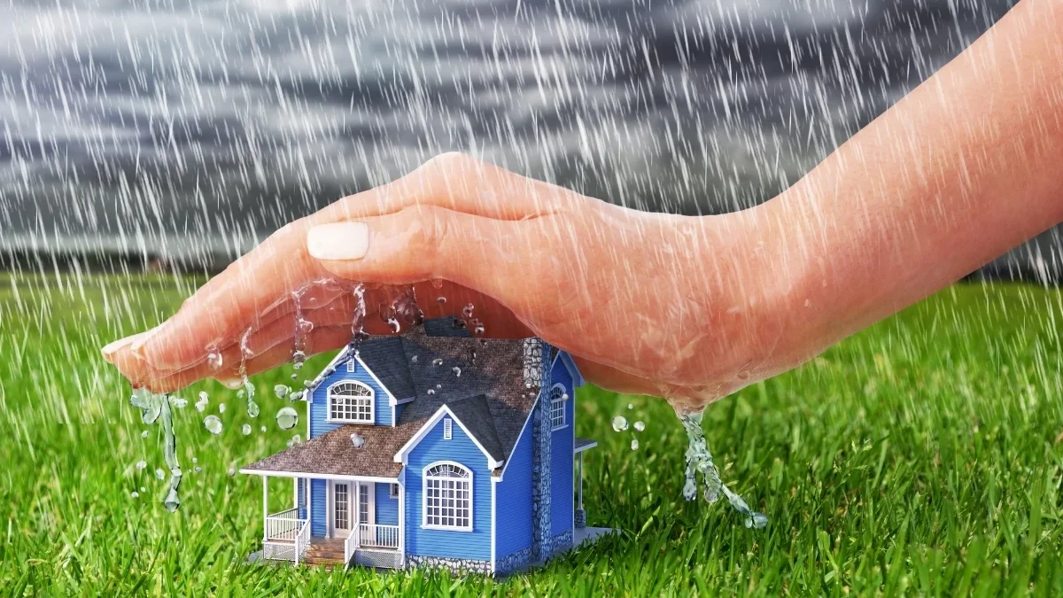 Wie Wetterextreme dem Dach zusetzen – und was Hausbesitzer tun können