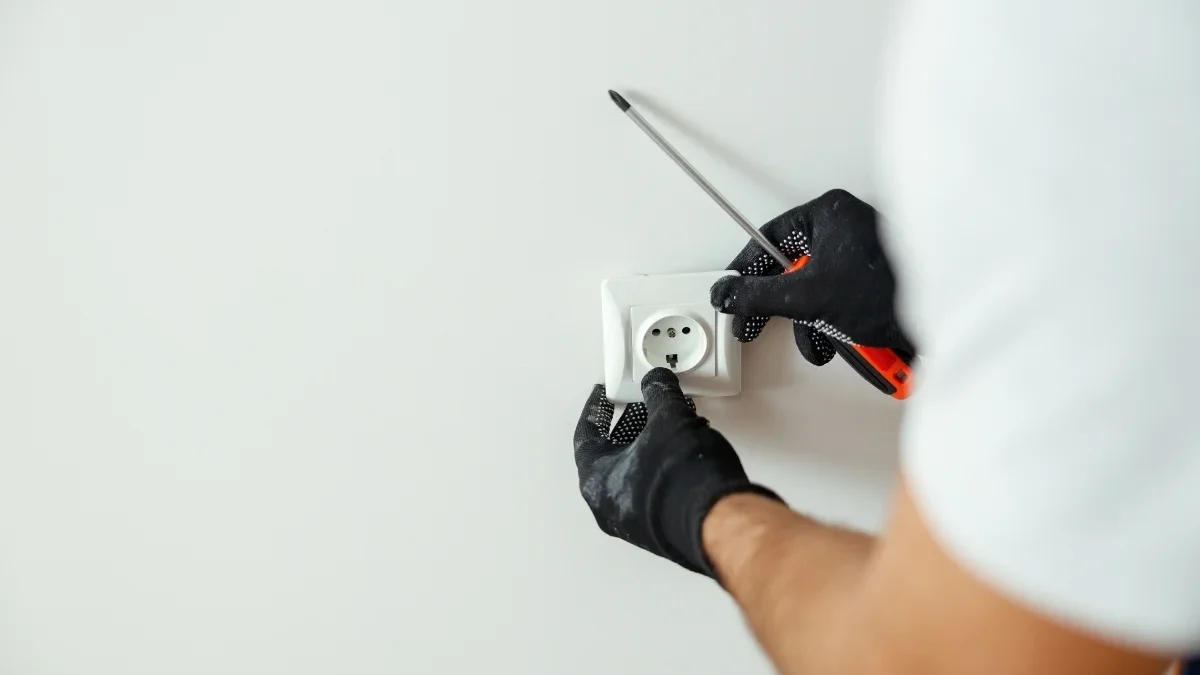 Steckdosen nachrüsten: Warum der Bedarf im Smart-Home-Zeitalter explodiert